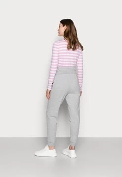 Slim Fit Joggers - Overbump - Trainingsbroek - Light Grey 10 Slim Fit Joggers - Overbump - Trainingsbroek - Light Grey -Anna Field Winkel ec8b8db9f4644214ae44962275380ee5