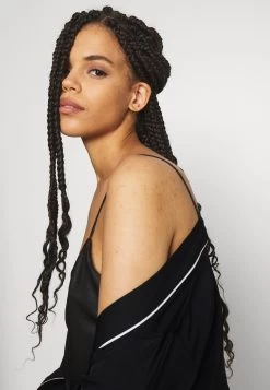 Anna Field Amanda Satin Dressing Gown - Badjas - Black 13 Anna Field Amanda Satin Dressing Gown - Badjas - Black -Anna Field Winkel eed1478cfddd45b9a2232895a3abc79a